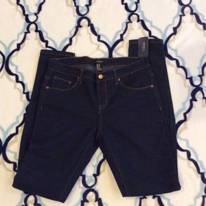 Forever 21 jeans Dark Wash skinny stretchy 28 new